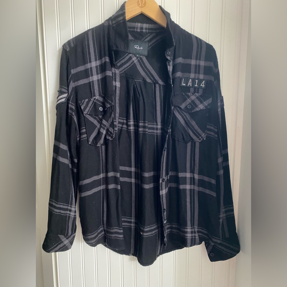 Rails black and grey flannel